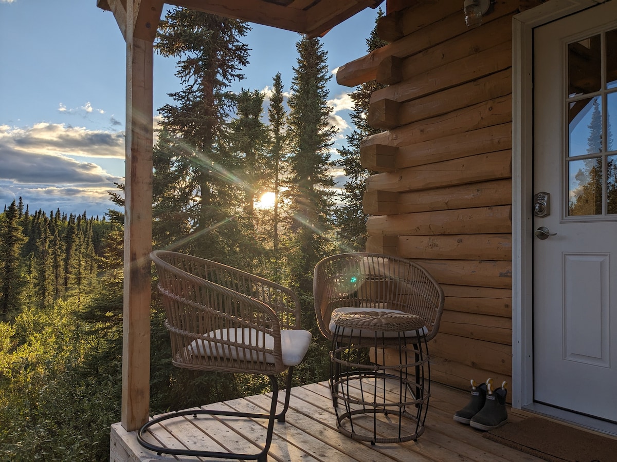 Ranger's Station, a lofted Cabin near Denali