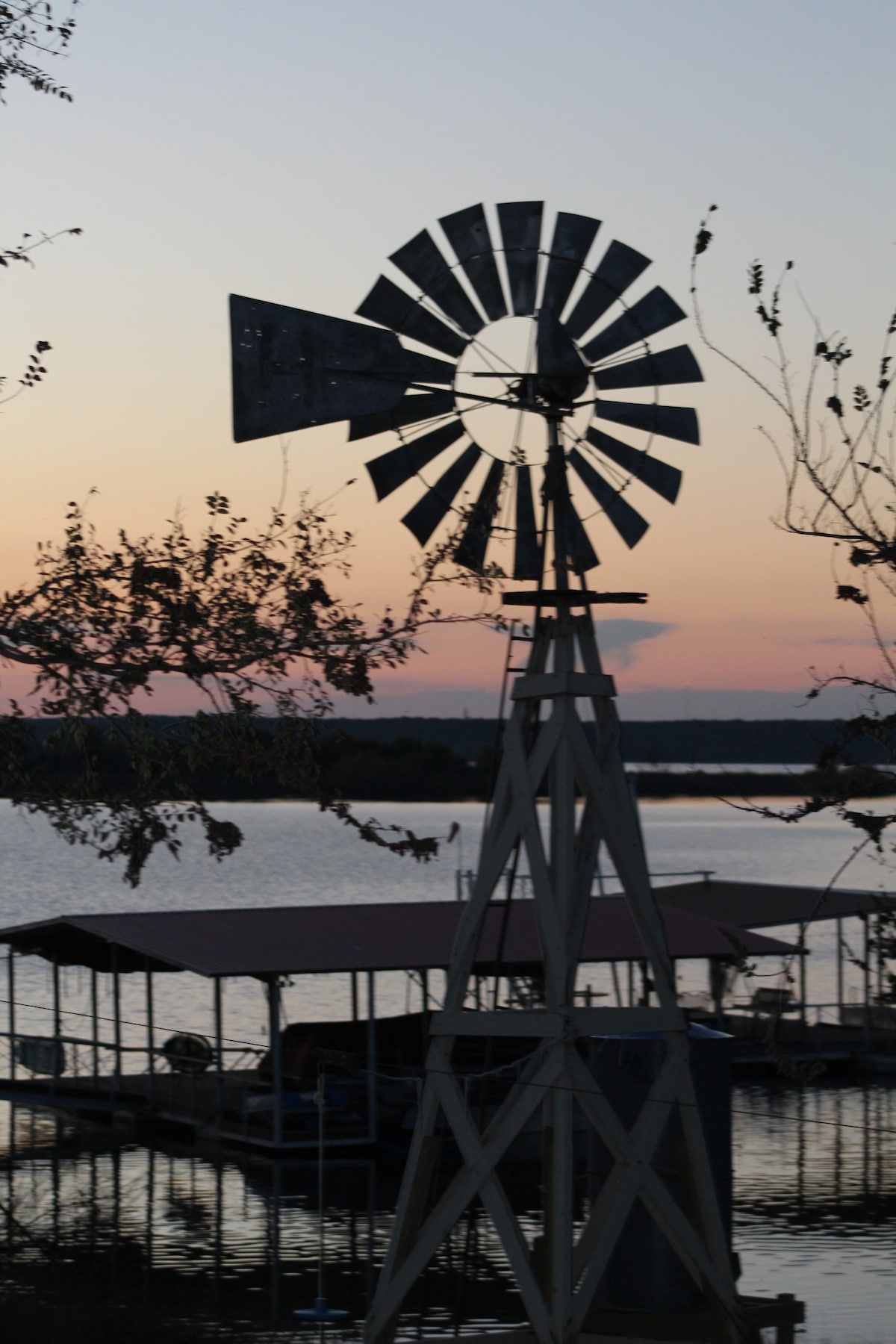 Lake Leon- Lago Vista