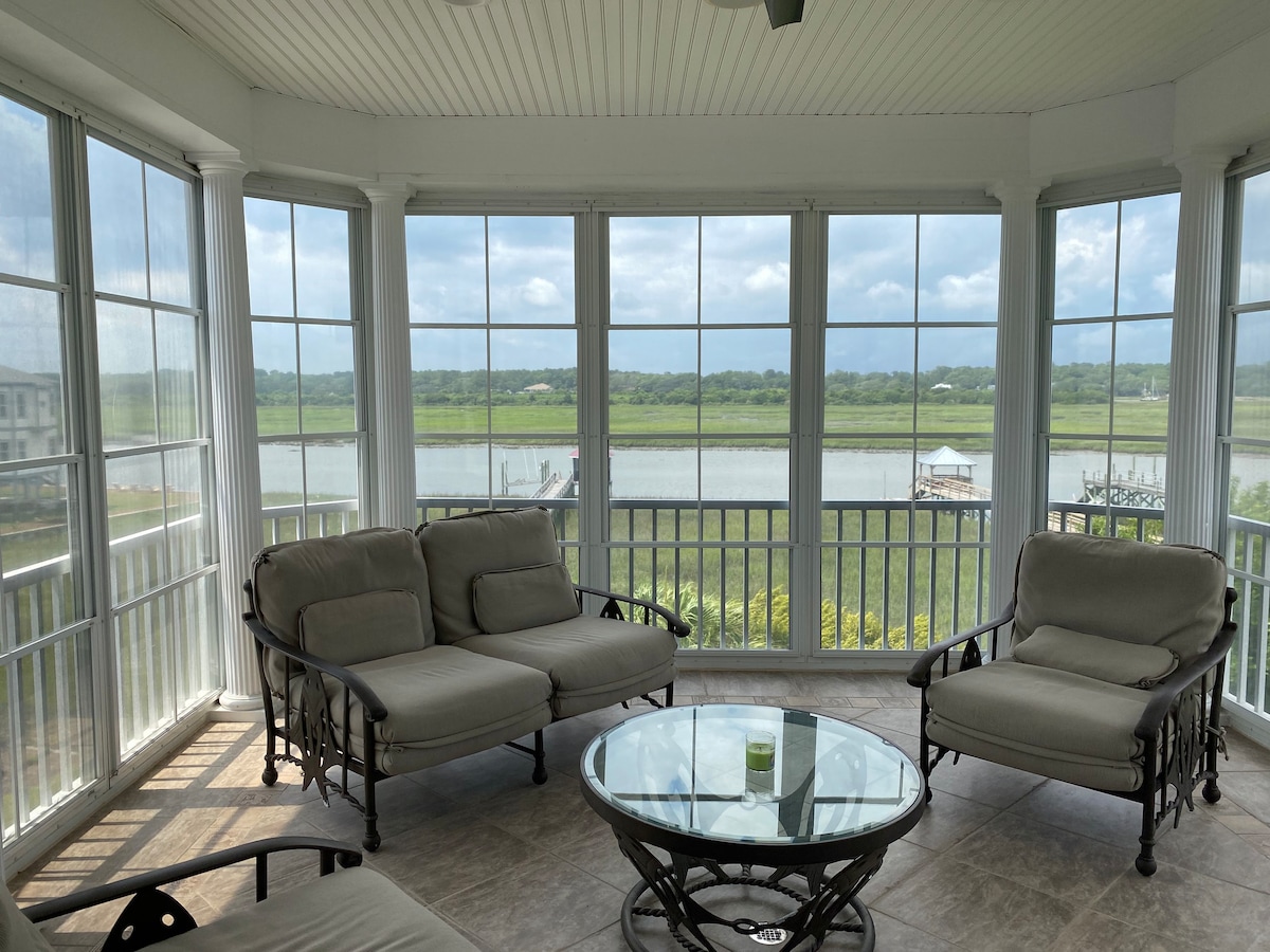 Luxury Waterfront Paradise at Ocean Isle Beach