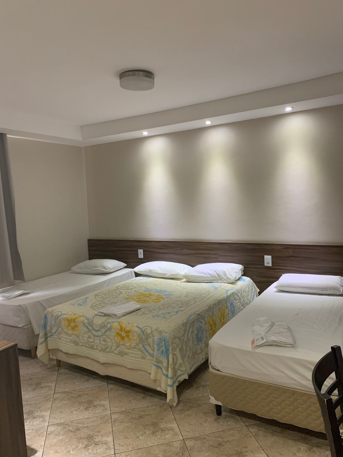 Apartamento 01 em Hotel.