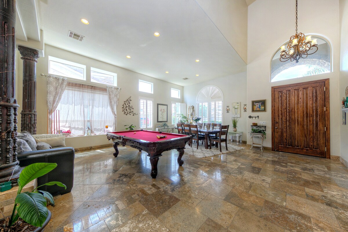 Luxury Super Bowl Home - Perfect for families