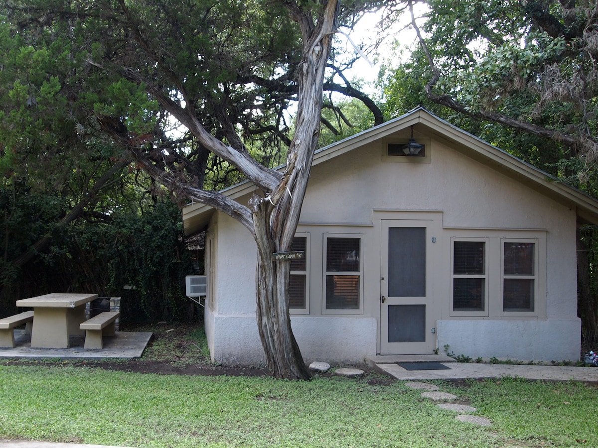 Buchanan Cabin 31 Frio River Access