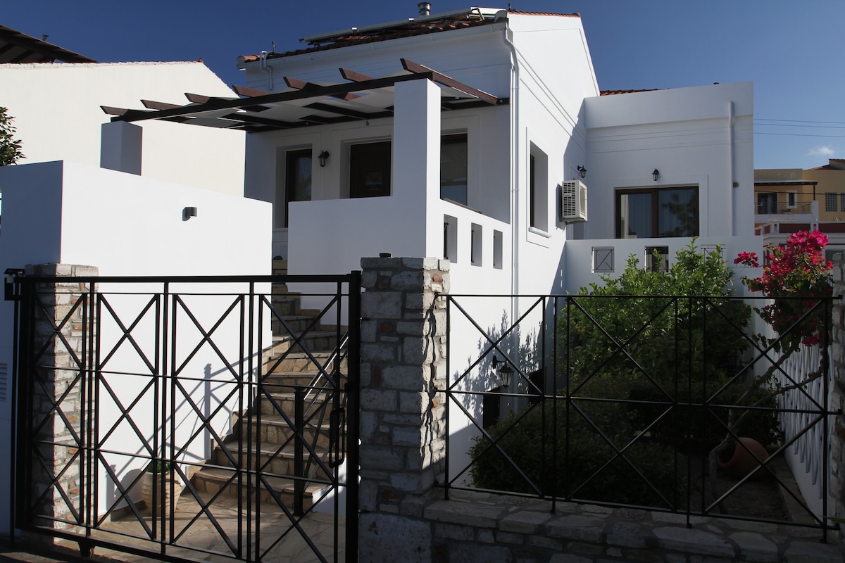 Orionas Luxury House