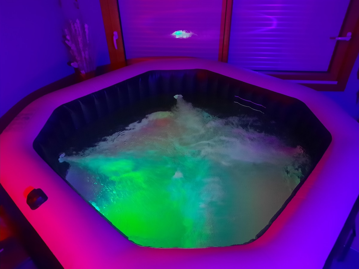 Duplex avec jacuzzi et sauna