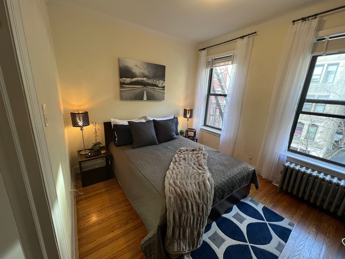 Midtown West TRUE 1 bed/1 bath in Theater District