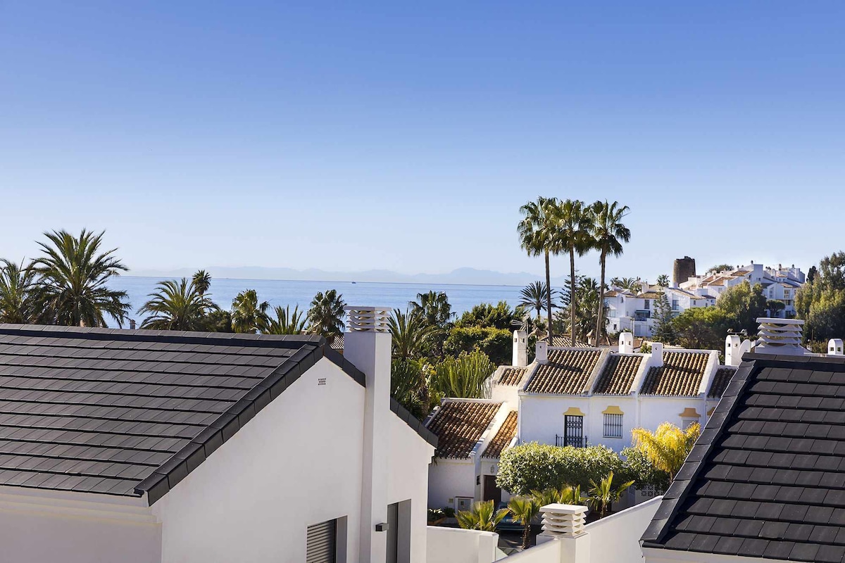 ESTEPONA SUNSETS- BRAND NEW MODERN 3BR APARTMENT