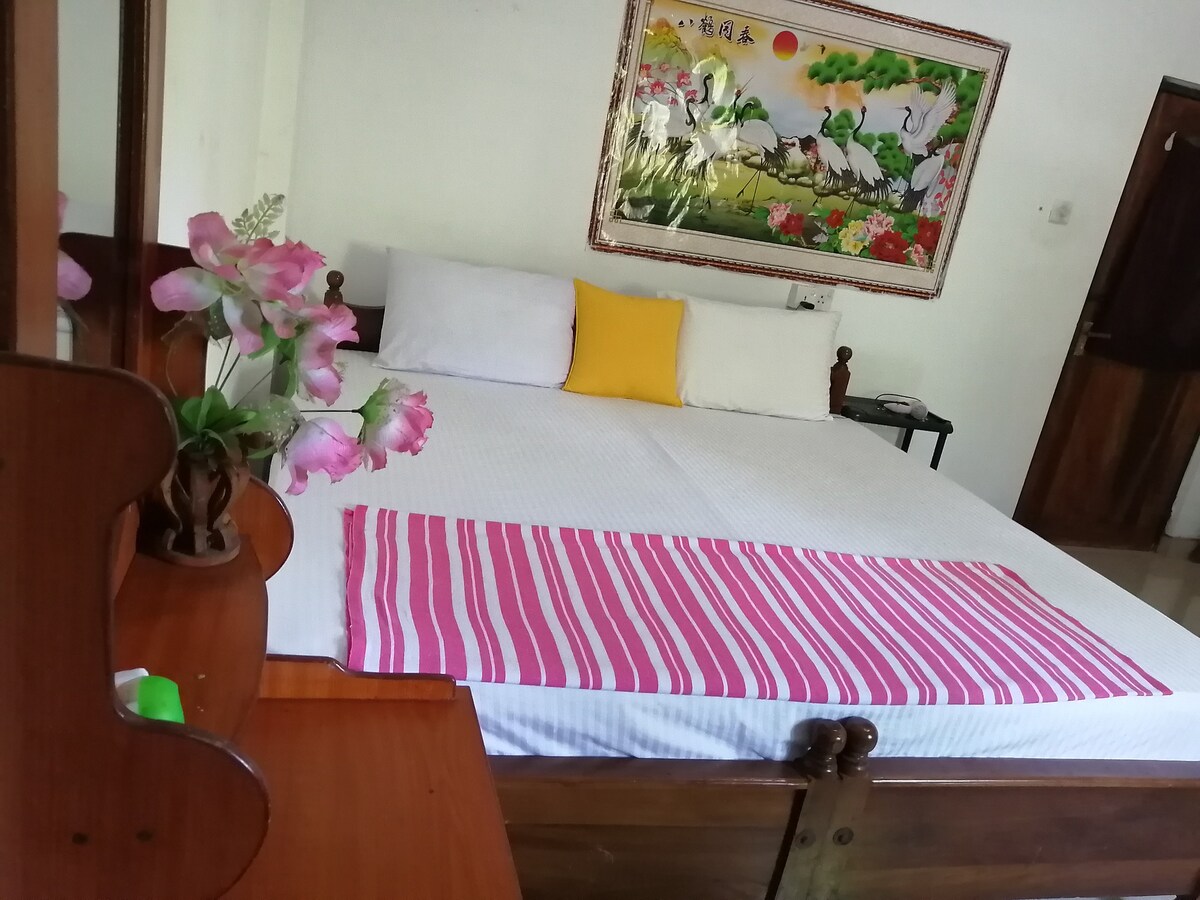 Double room with breakfast & Air-conditioning