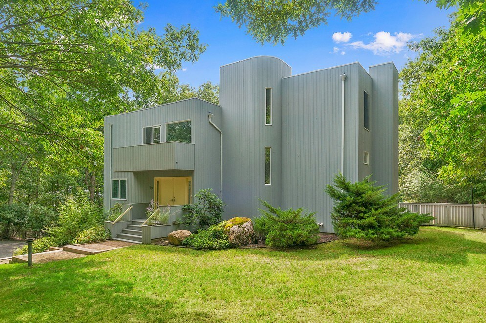 Chic, Modern, Family-Friendly Home in East Hampton