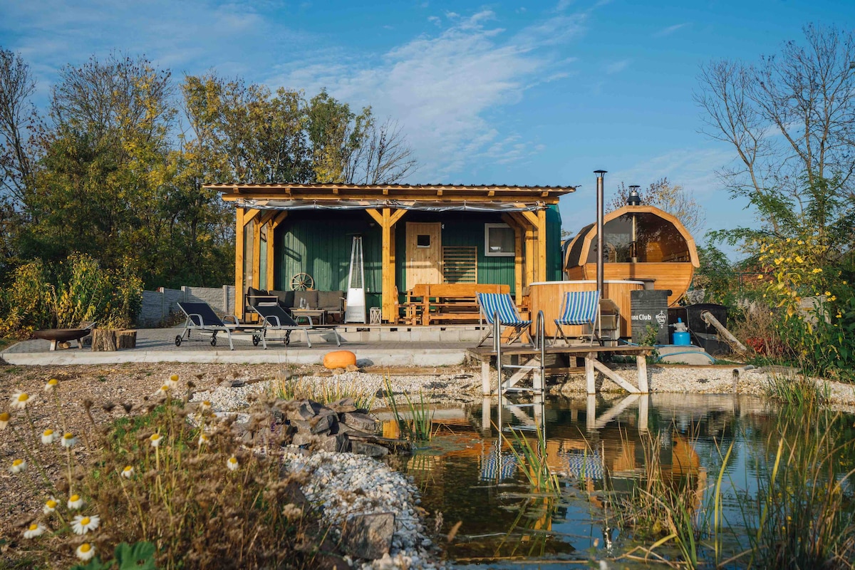 Oliveie 's shepherd' s hut