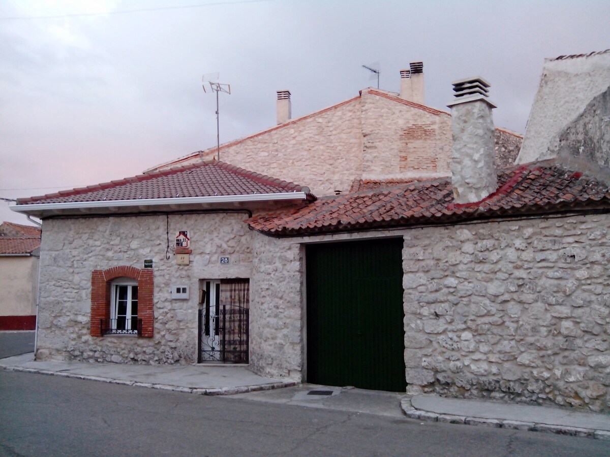 Casa rural "El Camino" Montemayor de Pililla。