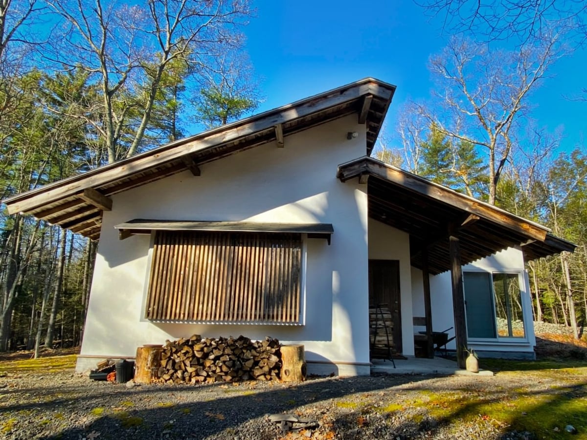 小明加-林地日本小木屋。
