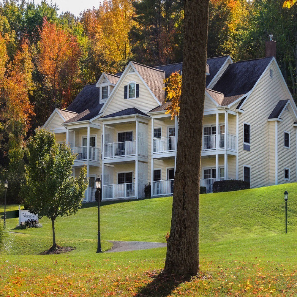 Lakeview Spa Rm, Inn at Taughannock Hotel