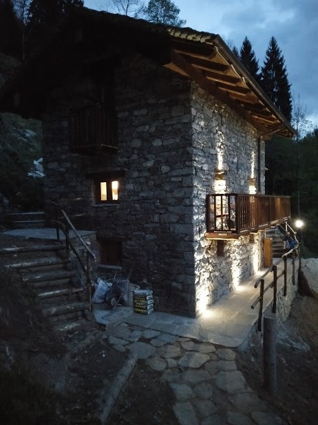 位于Monte Rosa脚下的Valsesia的舒适度假木屋。