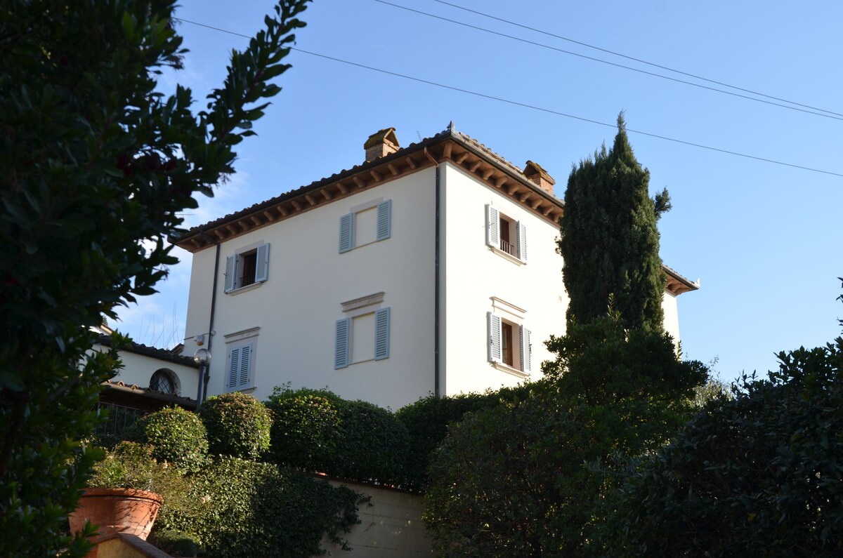 Villa Mocarello "IL LECCIO"