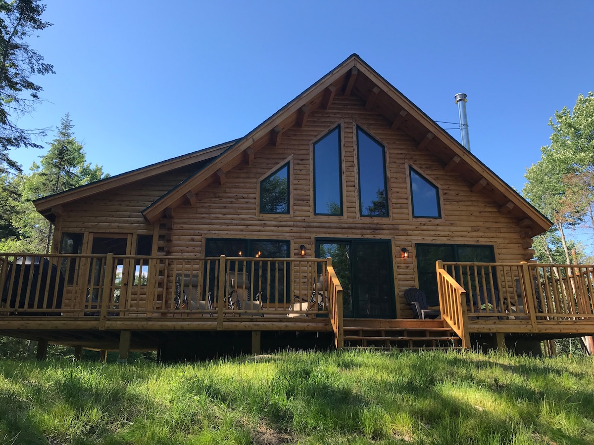 Stoni Woods: Log Home in Southern VT