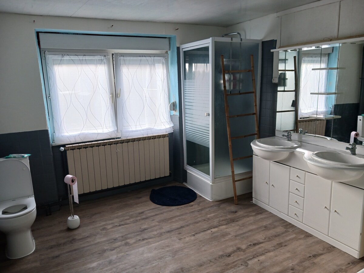 chambre avec salle de bain individuelle