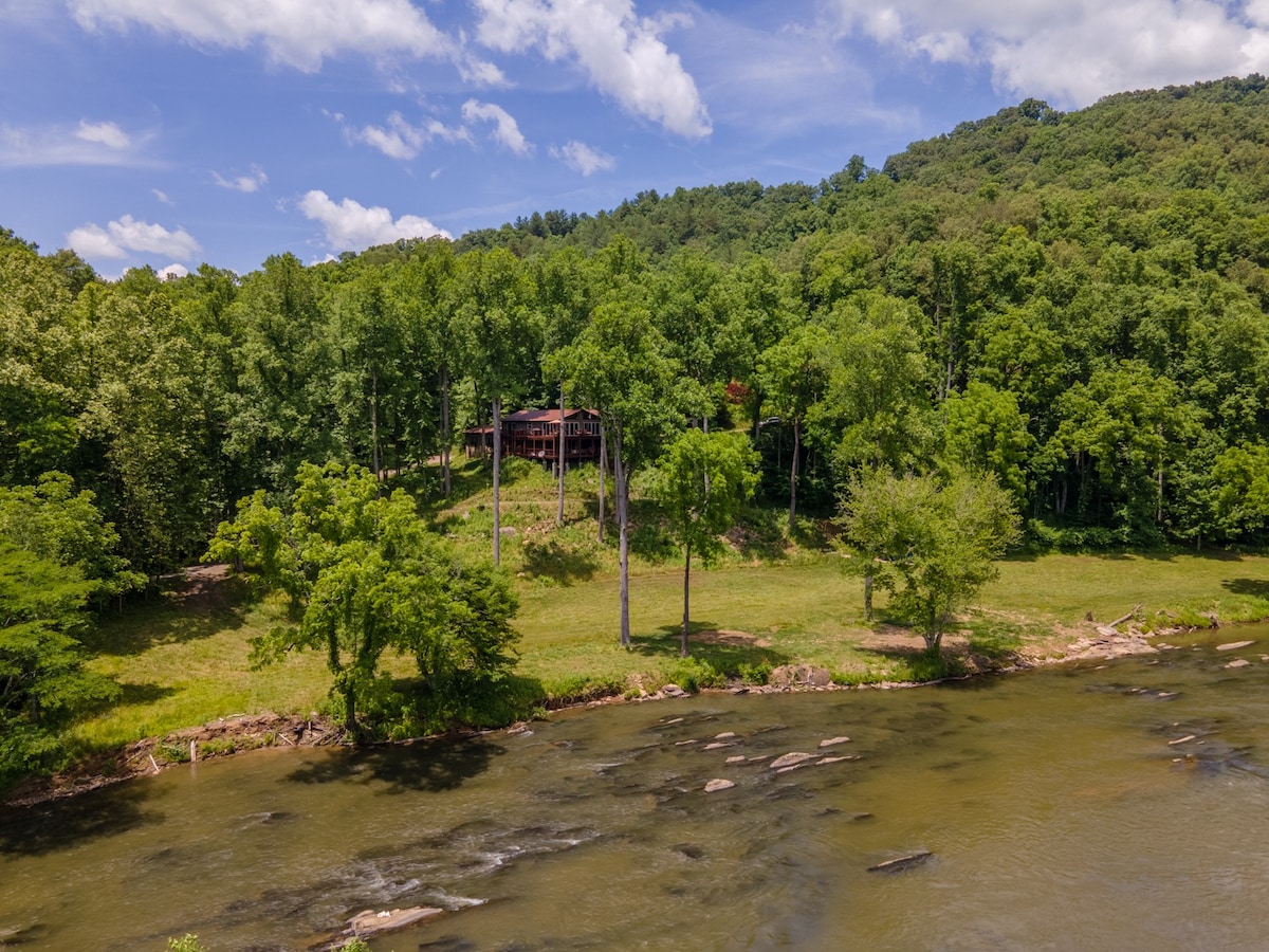 Stunning Riverfront Home in the Smokey Mountains