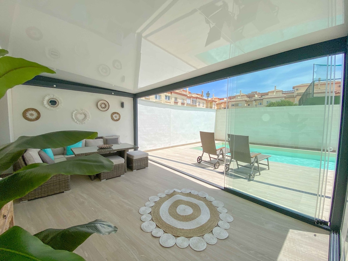 ★ Tarifa Cozy House ★ Private Pool | Wifi | Modern