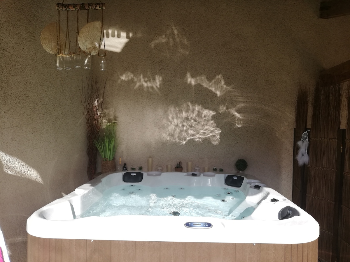 带私人热水浴缸的Mas en Provence