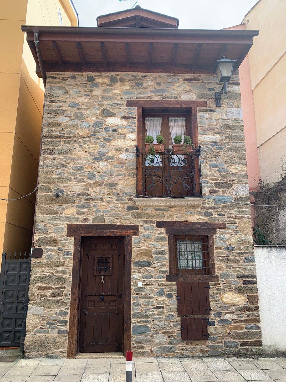 CASA con encanto  "La Casina" Cacabelos-El Bierzo