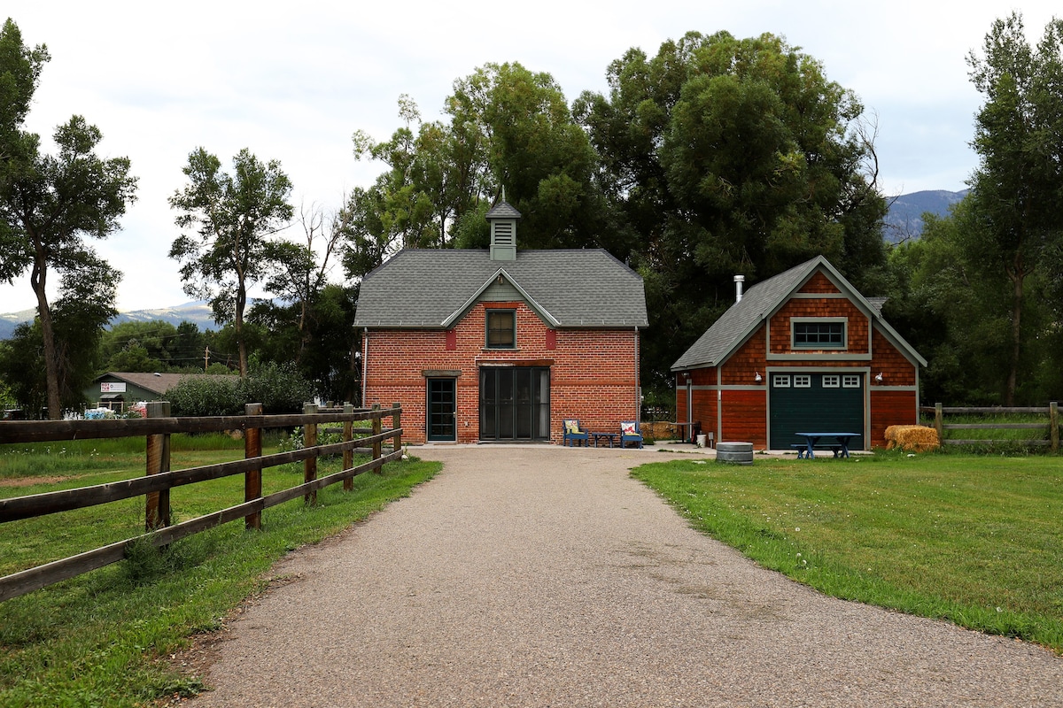 Moonstone Retreat Cottage