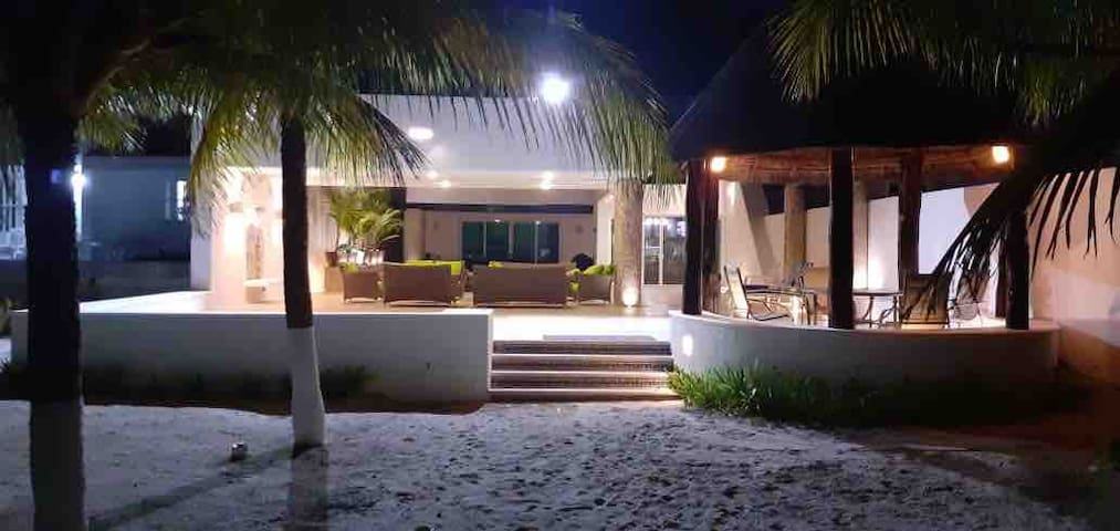 Playa Uaymitun的民宿