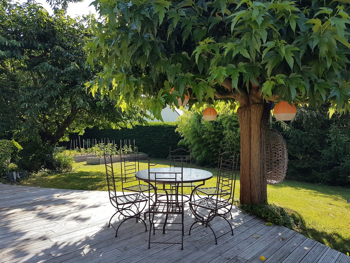 Piscine chauffée et sauna aux portes de Tours