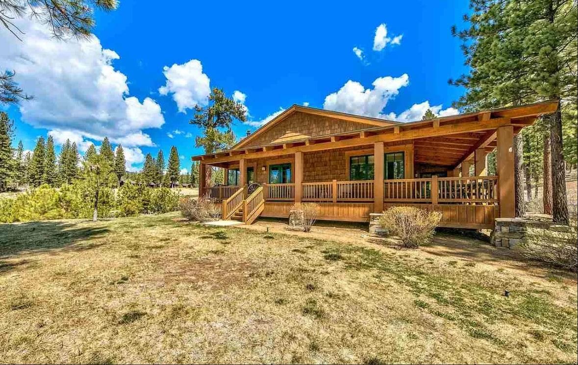 Grizzly Ranch Creekside Cabin