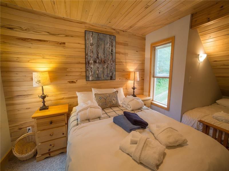 Birch Haven - A Luxury Cottage on Horsefly Lake