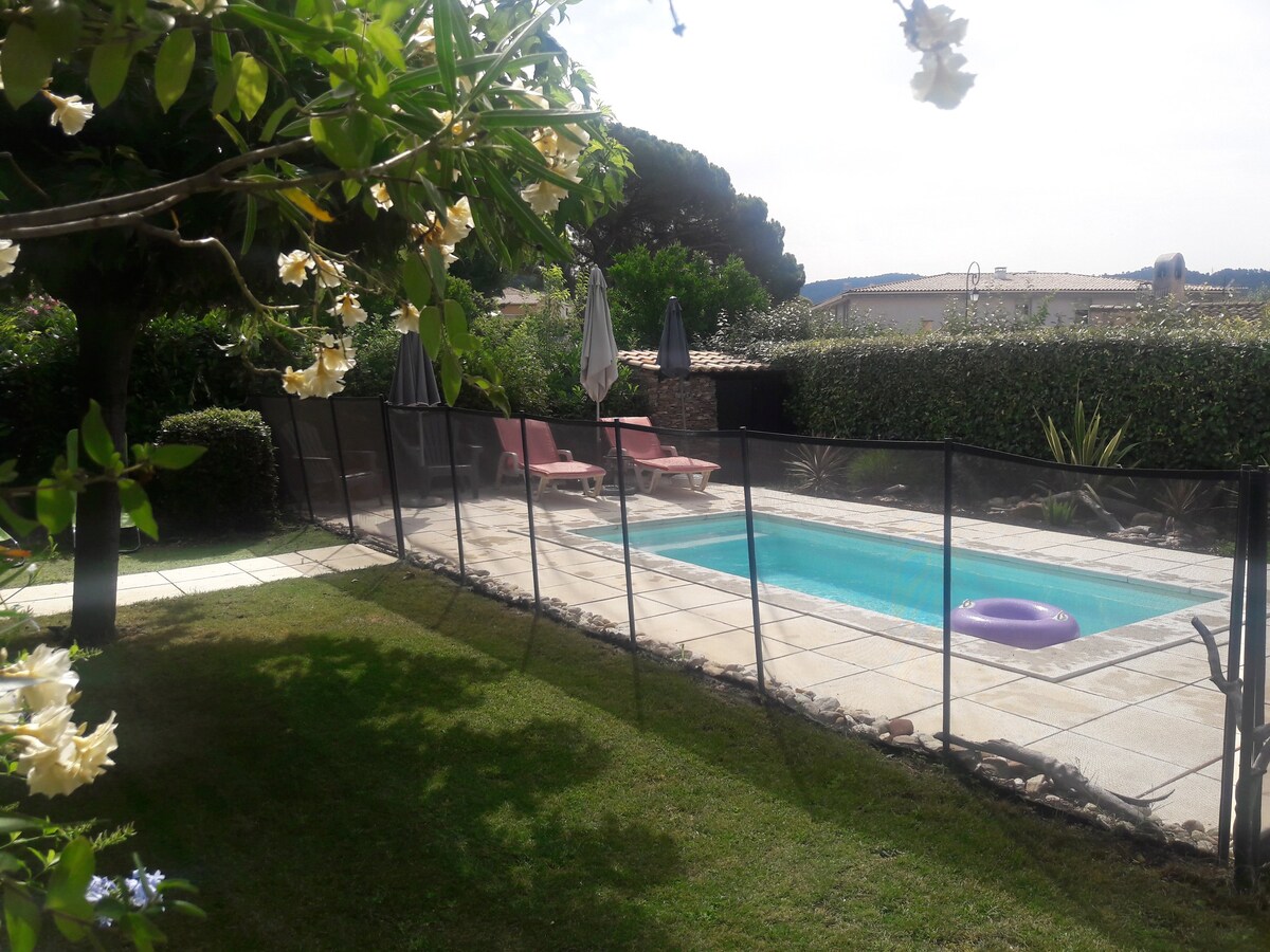 Villa avec piscine proche de Hyères et Toulon