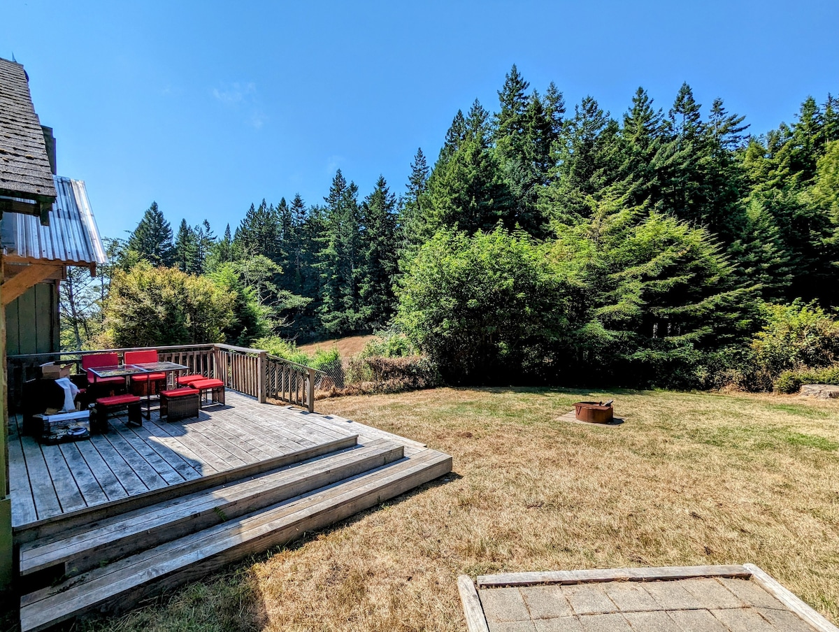 Arcata Hillside Retreat