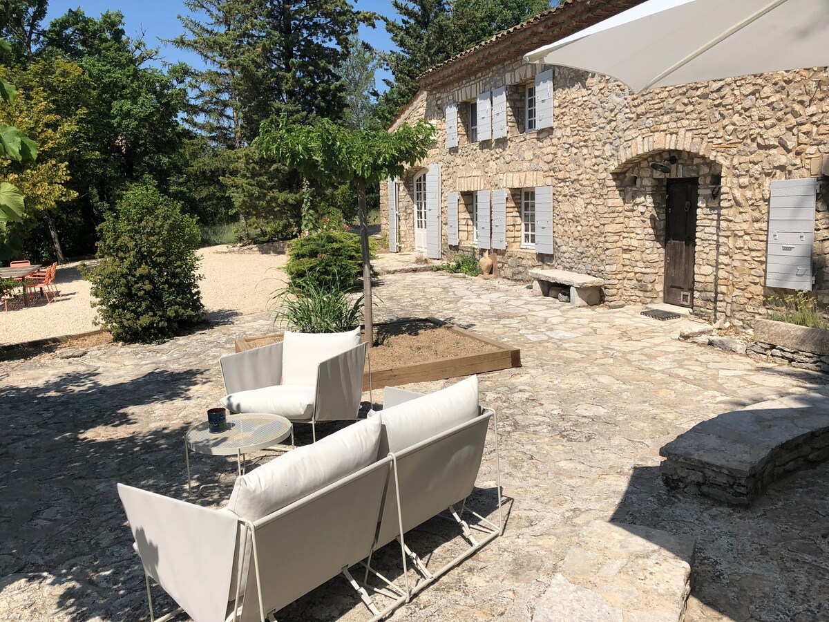 Le Mas Cédran - beautiful 18C Provençal farmhouse