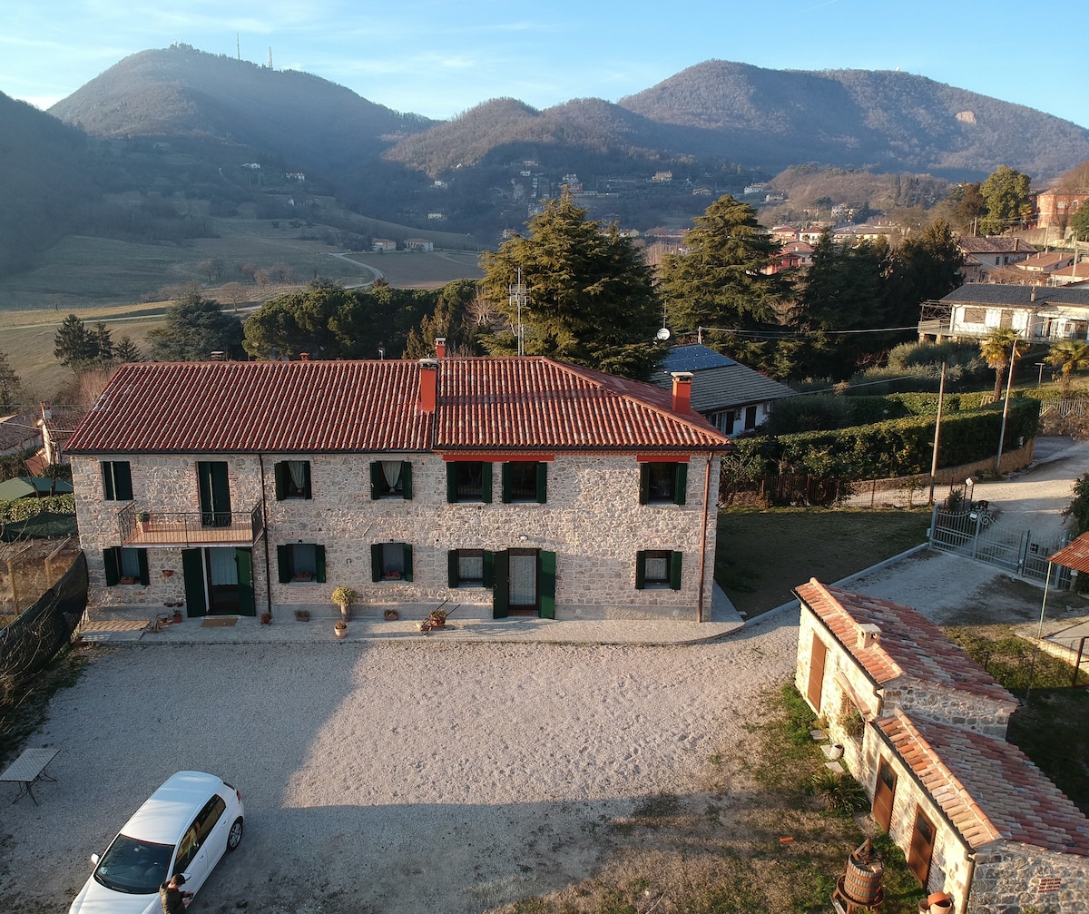 Ca' Tobia Villa in Euganei Hills, stunning view!