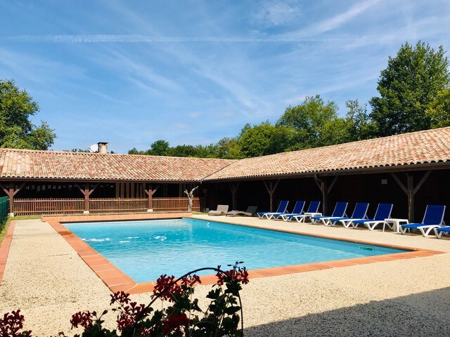 Gironde house 4 * ，私人热水浴缸，恒温泳池