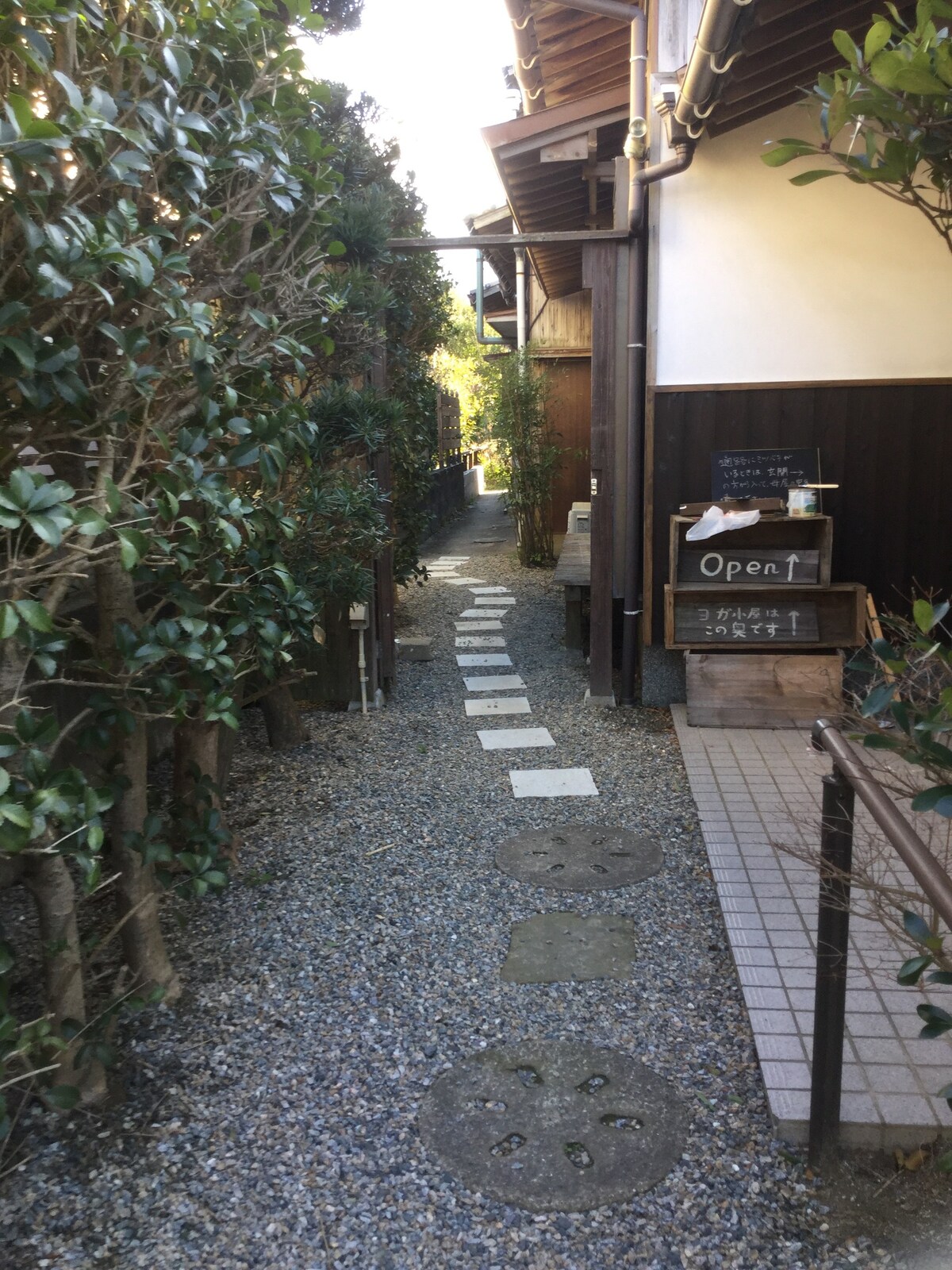 5分钟到大海。距离火车站7分钟路程。 Itoshima Yoga & Retreat Guest House House独立房间瑜伽之家