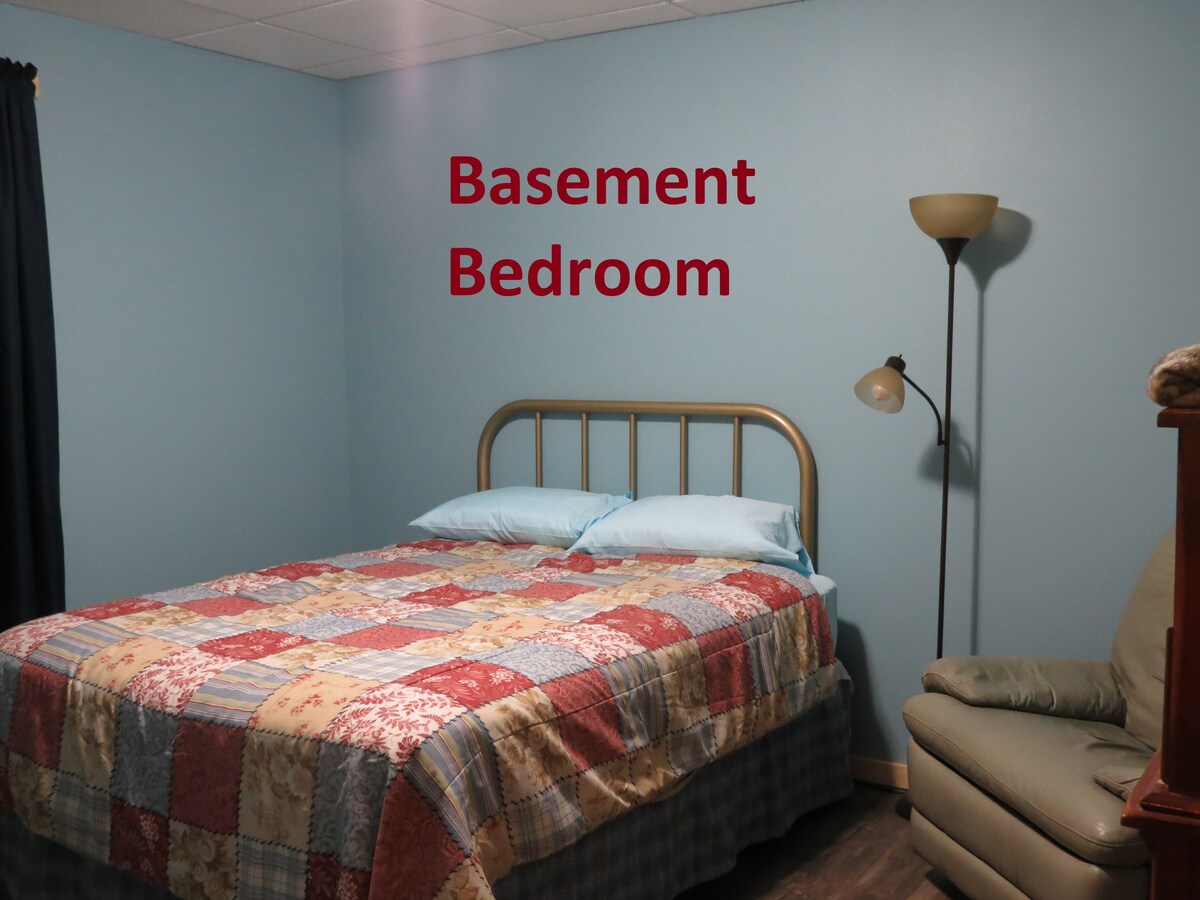 ROSEDALE LODGE--地下室卧室-1张标准双人床