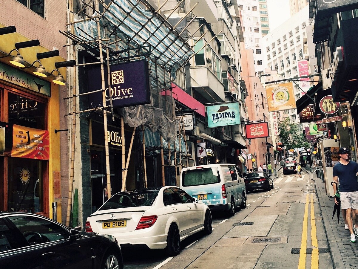 香港SOHO ELGIN街160平方英尺单间公寓
