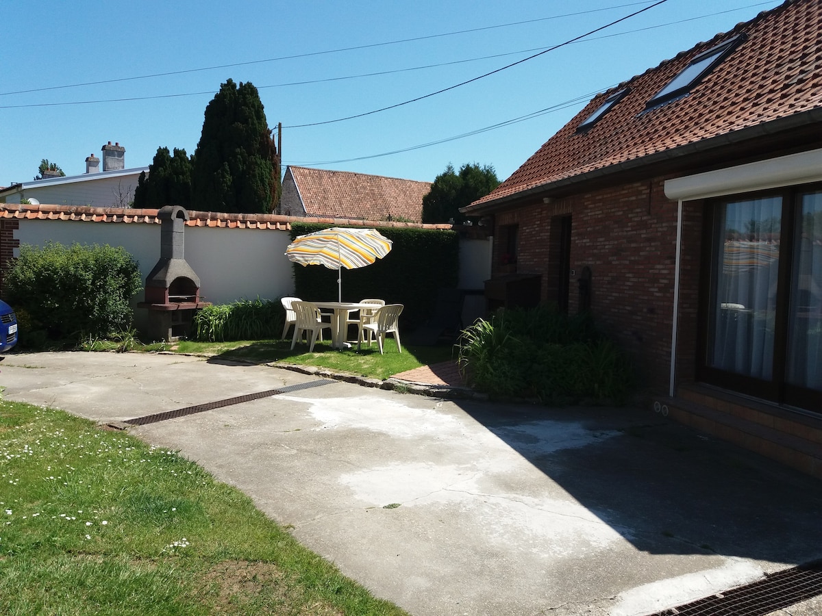 Gîte à la campagne,  à proximité de la mer.