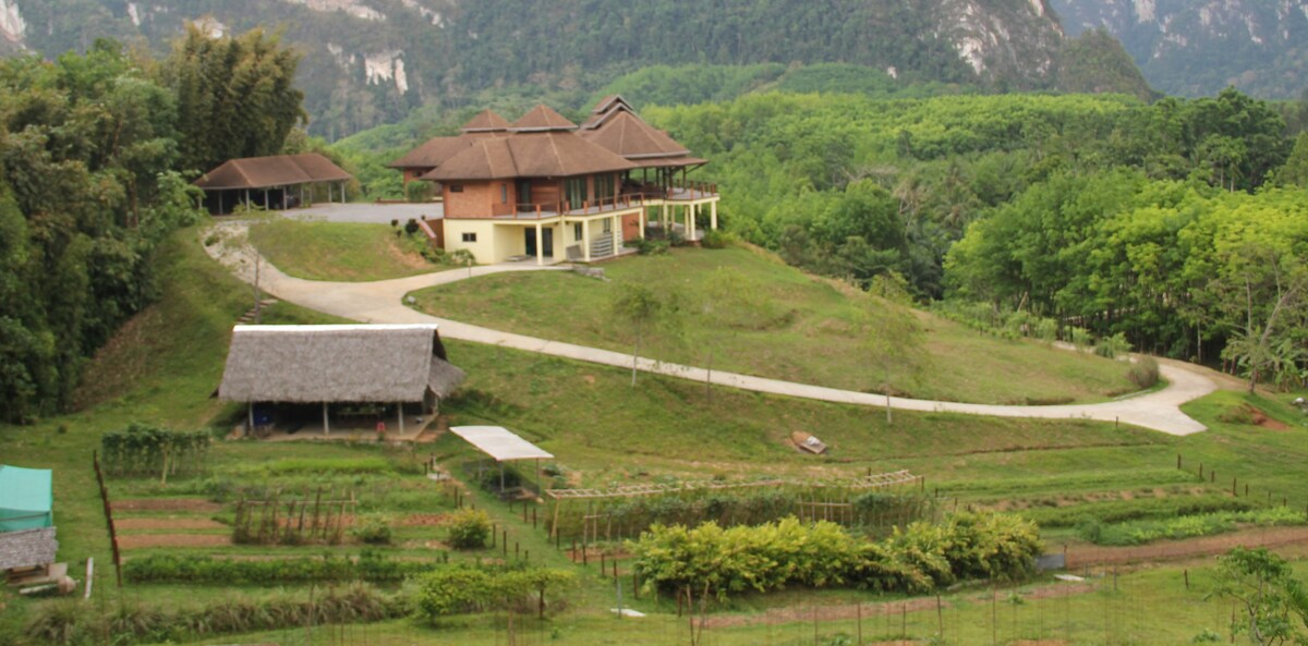 Boon Ya Garden Khao Sok （ 1间独立的双床客房）