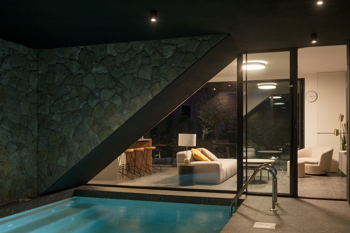 House Ena, Designers Home with Private Pool