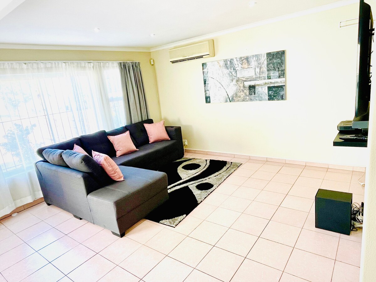 C&C Hotel Vibes CPT Platterkloof (Family Unit 1)