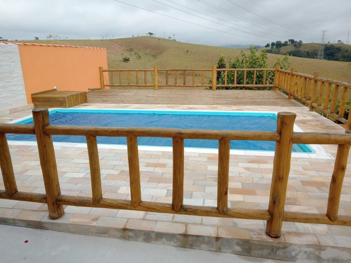 Casa de Campo com piscina e linda vista
