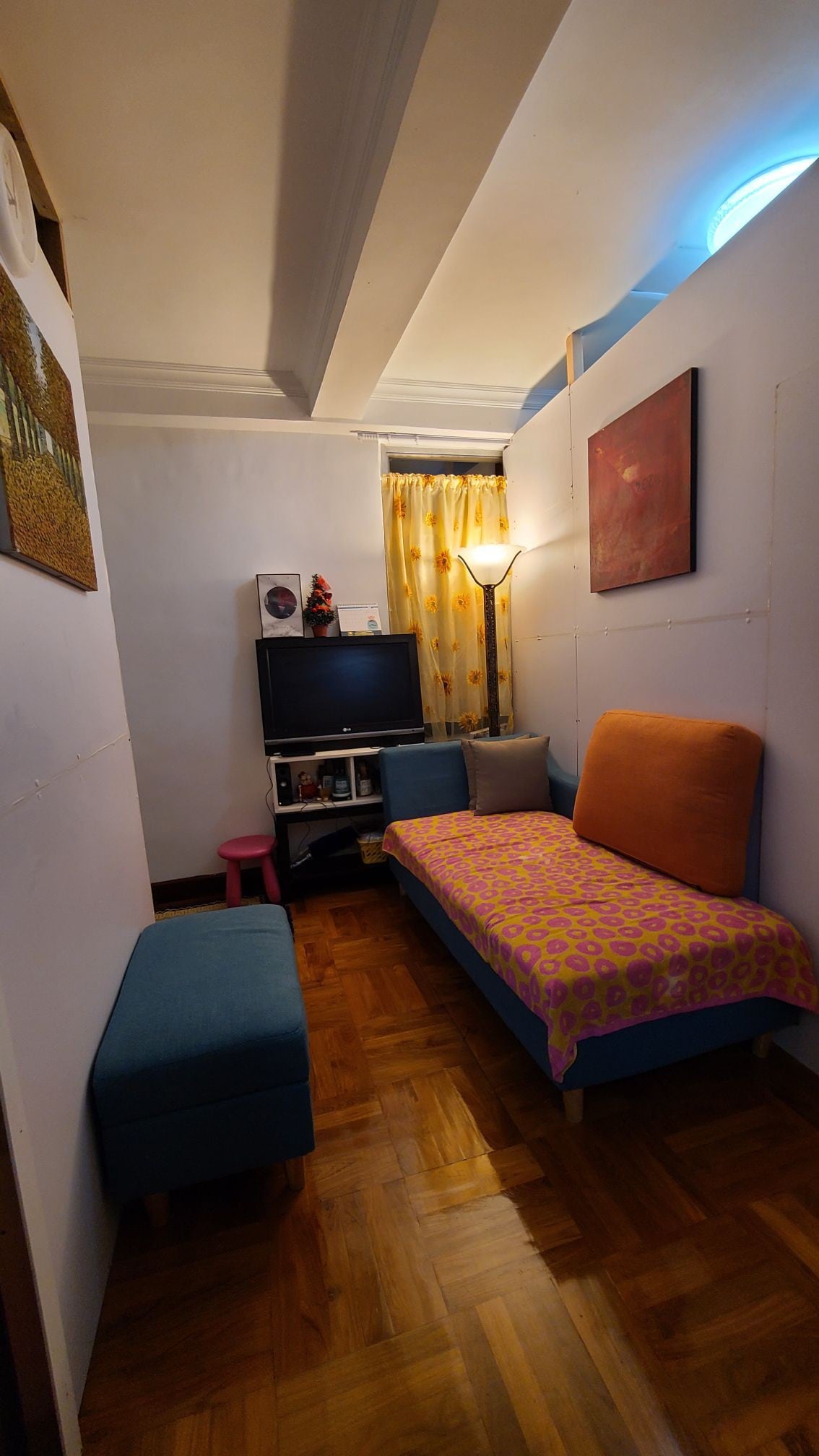 Share a room/bedspace for female only/dorm style