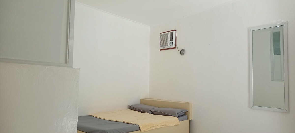 spacious standard room, affordable rate