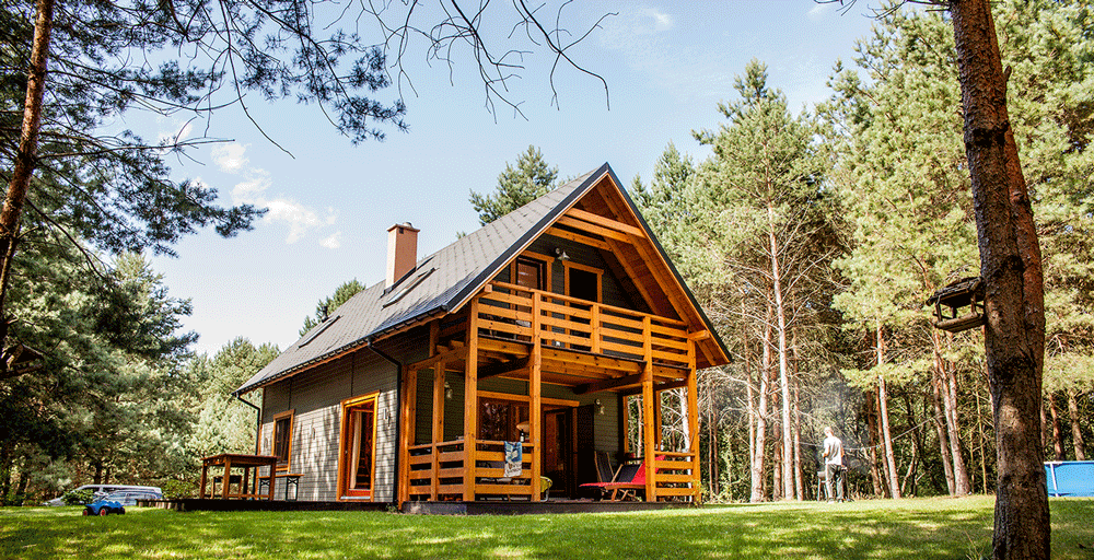 Sarna -波兰森林中的舒适木屋