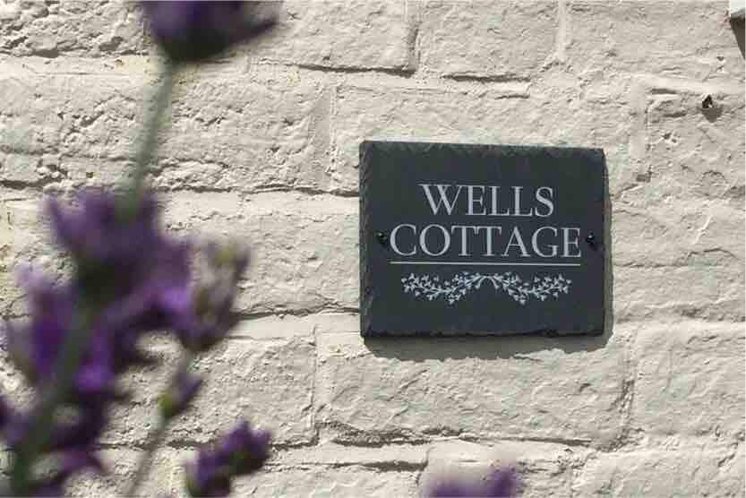 威尔斯小屋（ Wells Cottage ） ，马尔文山（ Malvern Hills ）旁边的房子