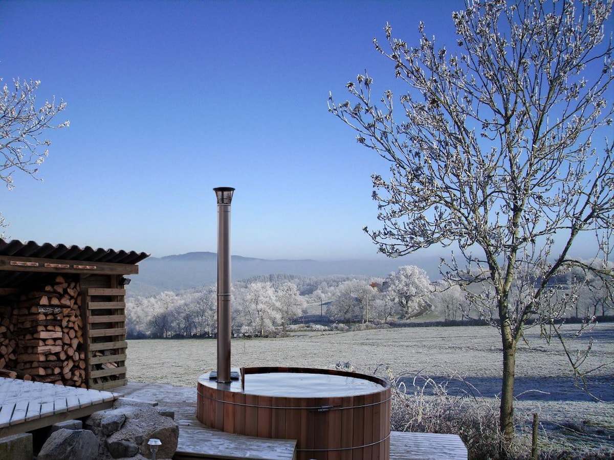 Grand Gite, Auvergne, Puy de Dome, Loire, Forez