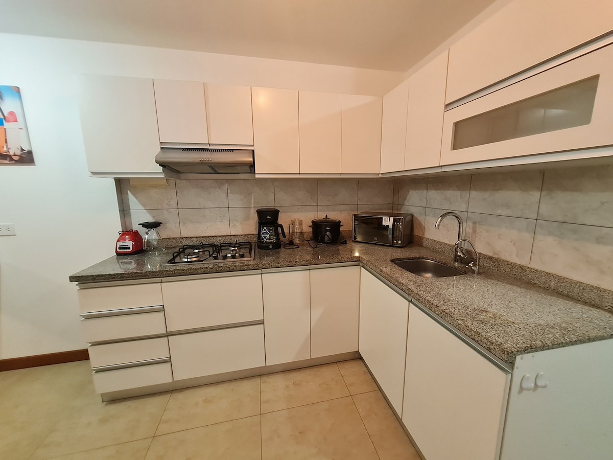 Apartamento familiar exclusivo con piscina (306)