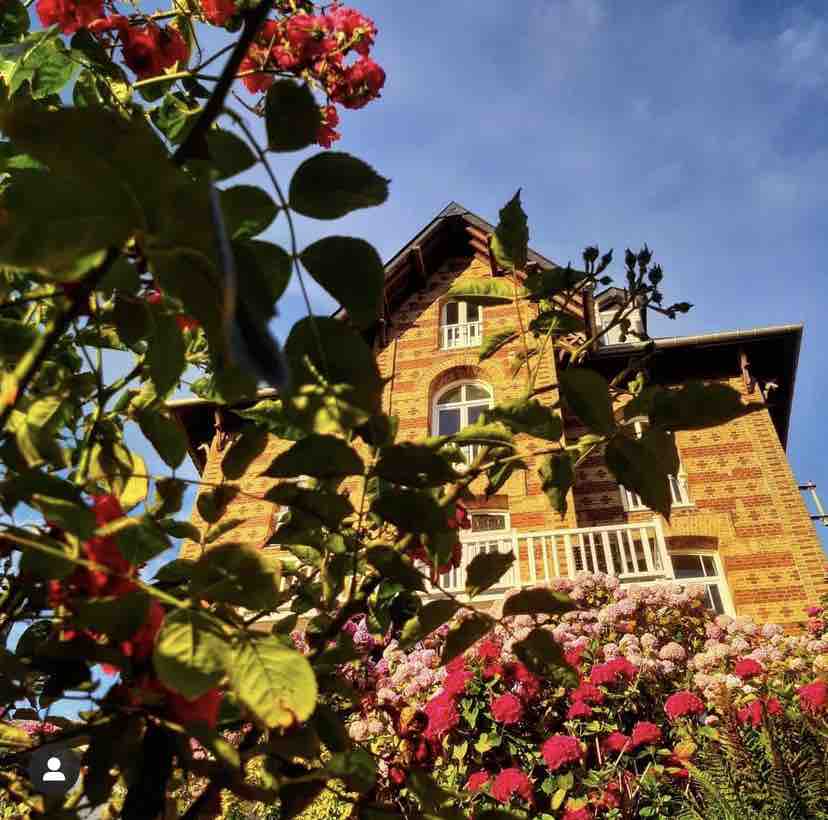 La déferlante, villa vue sur mer a Pourville