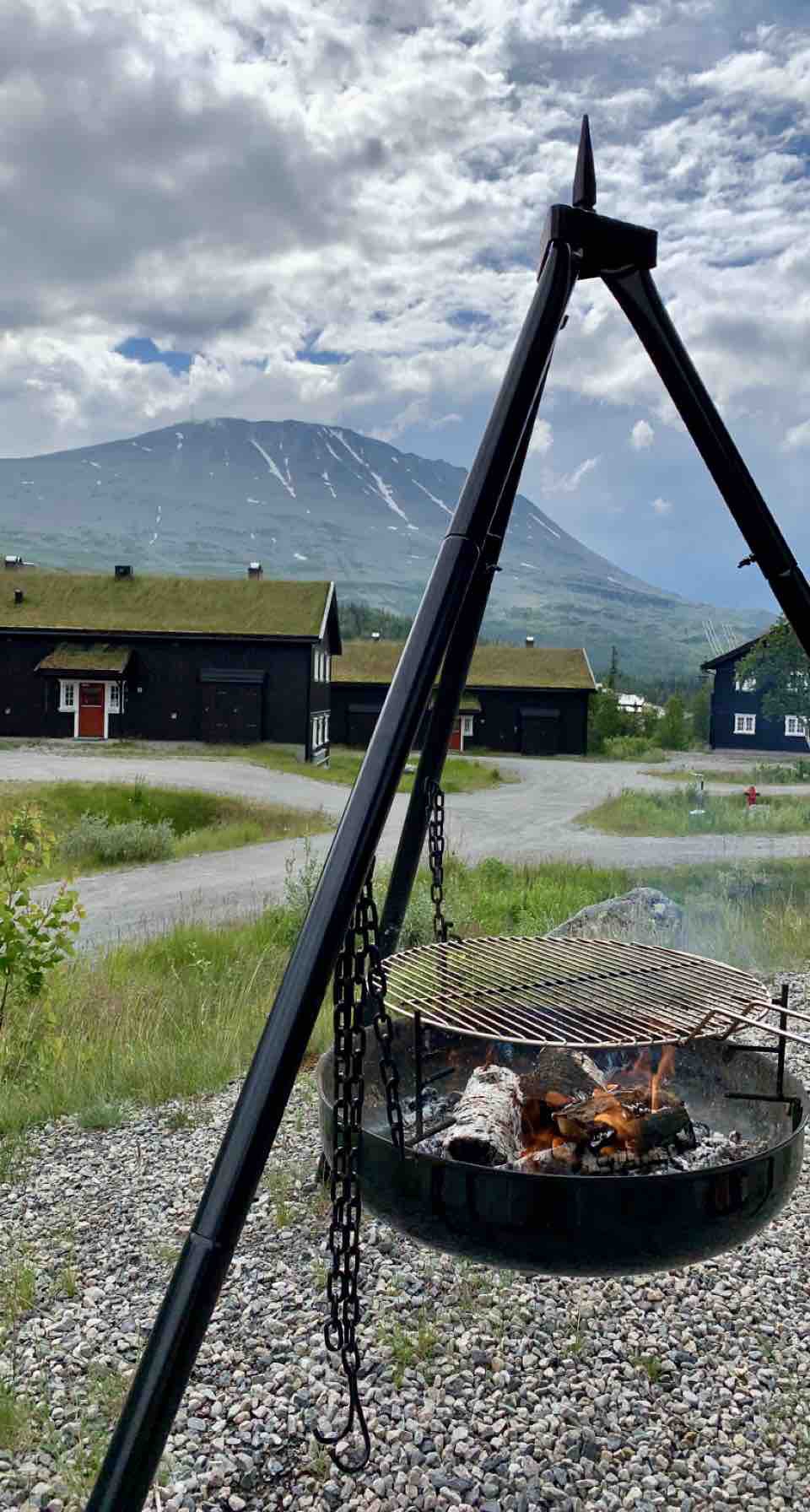 Utsikt Gaustatoppen. Ski inn-out. Solrik uteplass.